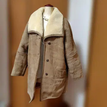 무스탕 코트 베이지 롱 기장