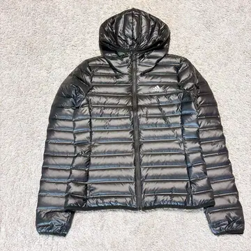 [ 미사용 새상품 ] 아디다스 라이트 다운 후드 부착 S 사이즈 블랙