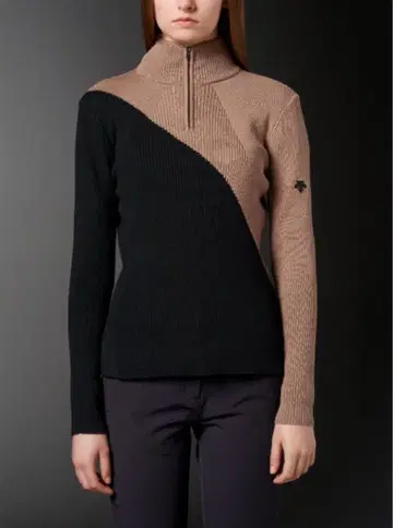 데상트 골프 커팅 디자인 지퍼 스탠드 스웨터 M