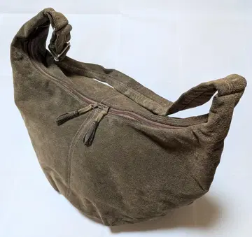 스웨이드 소재풍 올리브 브라운 숄더백 남성용 여성 겸용