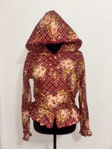 후드 부착 빨간색 계열 꽃무늬 셔츠