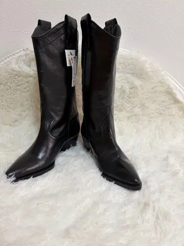 ZARA 블랙 가죽 부츠 택 포함
