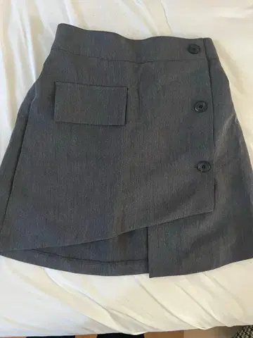 그레이 미니 스커트