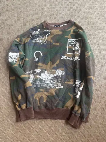 XLARGE 카모 패턴 그래픽 트레이닝복 M