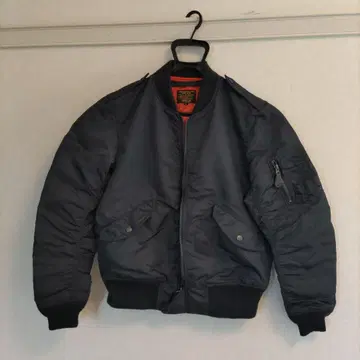 AVIREX USA 로고 리버서블 MA-1 플라이트 자켓