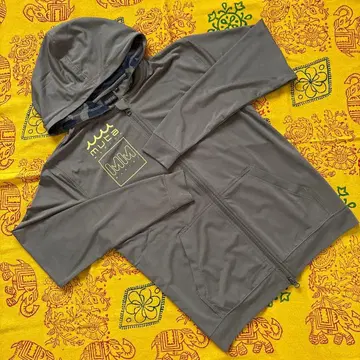 새상품급 muta 후드 부착 후드티 S 카키