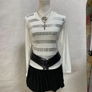 헤이세이 갸루 y2k 그런지 펑크 록 실버 부착 스터드 긴팔 티셔츠