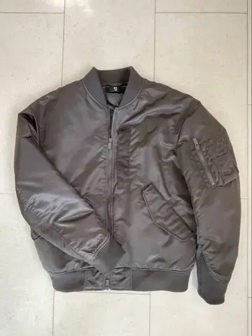 UNIQLO+J MA-1 자켓 M 사이즈 다크 그린