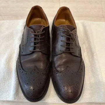 BARNEYS NEWYORK 윙 팁 가죽 슈즈 다크 브라운