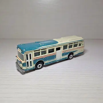 버스 미니카 파랑과 크림색