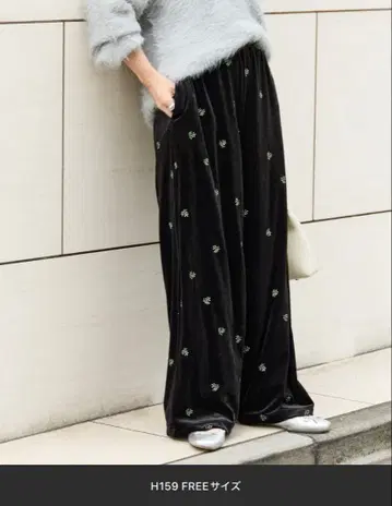 벨로아 꽃무늬 자수 이지 팬츠