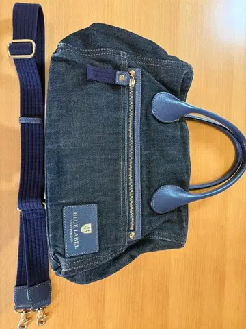 블루 레이블 크레스트브릿지 토트백