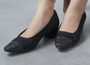 라메 글리터 펌프스