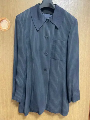 네이비 스트라이프 수트