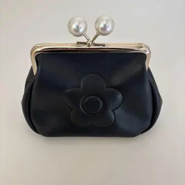 MARY QUANT 블랙 복조리형 파우치