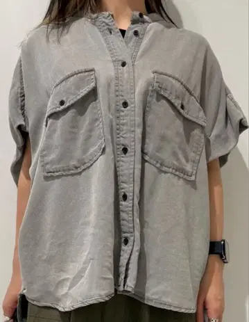 새상품 LUSUD 오버다이 데님 라이크 셔츠 라이트 그레이 반팔 셔츠 M
