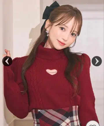 michellmacaron 미셸 마카롱 하트컷 니트탑