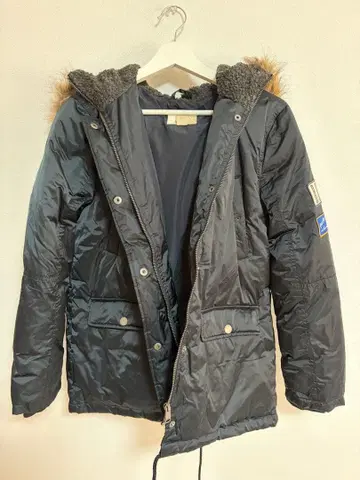 ROXY 블랙 퍼 후드 다운 자켓