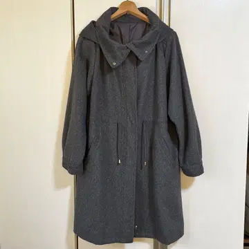 세실 새상품급 후드 부착 울 혼방 코트 LL 사이즈