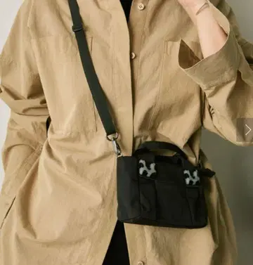 ear PAPILLONNER 미니 사이즈 수지 부품 토트백