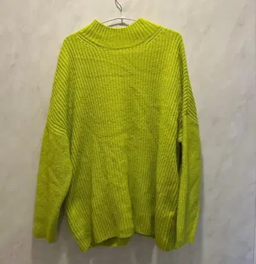 슬림 DONAMARIE 도나마리 [ 40 ] 라임 그린 니트 스웨터