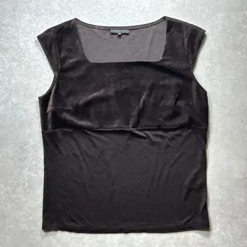 MOGA 슬리브리스 니트 절개 1