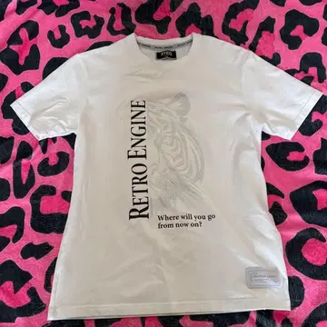 아담스 저글러 T셔츠