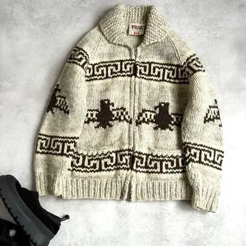 새상품급 TUAK 투악 카우친 니트 자켓 울 올 패턴 캐나다제