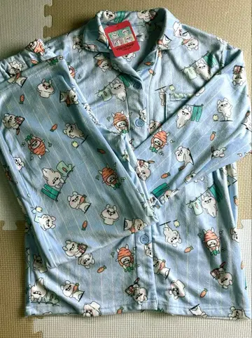 요시 스탬프 긴팔 룸웨어 파자마 M 사이즈 스카이블루 상하의 세트