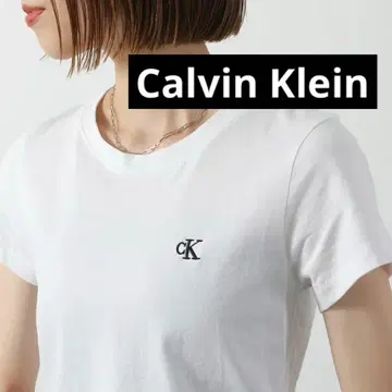 Calvin Klein 화이트 T셔츠