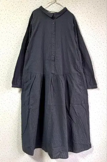 새상품 사만사 모스모스 자수 원피스 차콜 총자수