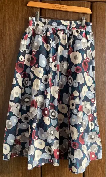 Emago. 플라워 프린트 플레어 스커트