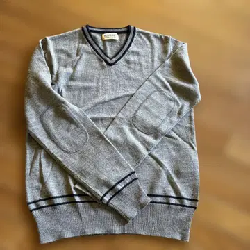 미사용 새상품 BEAMS BOY 그레이 V넥 스웨터 엘보 패치 포함