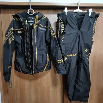 다이와 토너먼트 방한복 낚시 수트 [ 미사용 새상품 ]