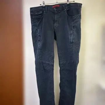 HUGO BOSS 청바지