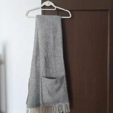 그레이 헤링본 스톨 포켓 부착