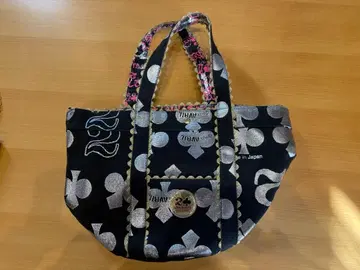 크리스탈 볼 가르시아 마르케스 클로버 무늬 토트백