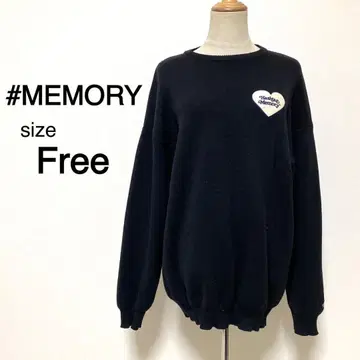 #MEMORY 블랙 컬러 자수 디자인 니트