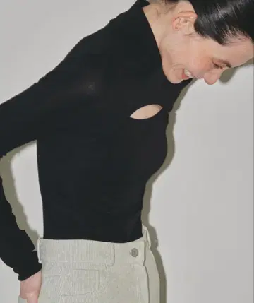 프론트 슬릿 탑