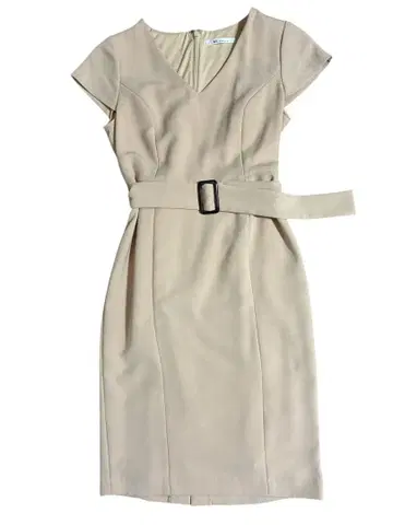 슬리브리스 무릎 기장 원피스 핑크 베이지