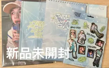 Straykids 시즌 그리팅 탁상 달력 다이어리 스티커 포토카드