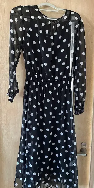 물방울 패턴 긴팔 원피스 38 사이즈