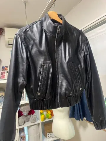 블랙 가죽 숏 자켓