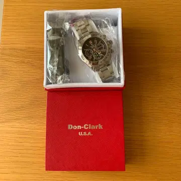 돈-클락 크로노그래프 손목시계