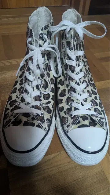 컨버스 올스타 28cm 레오파드 무늬 하이컷 스니커즈