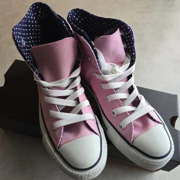 CONVERSE 핑크 하이컷 도트 스니커즈