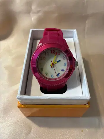 사쿠라 크레파스 손목시계