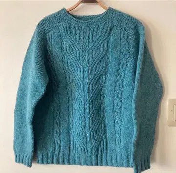 새상품 브리티시 울 니트 에메랄드 그린 M 사이즈