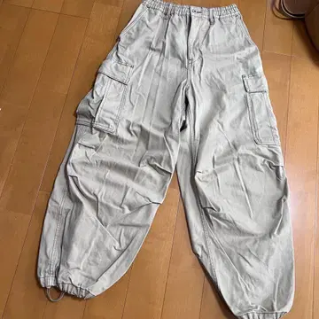 새상품급! 베이지 초와이드 카고 팬츠!