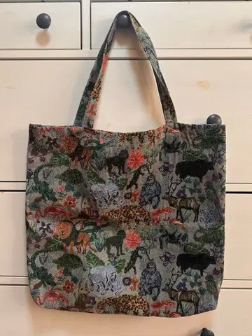 나탈리 레테 고블랑 직조 동물 패턴 자수 토트백